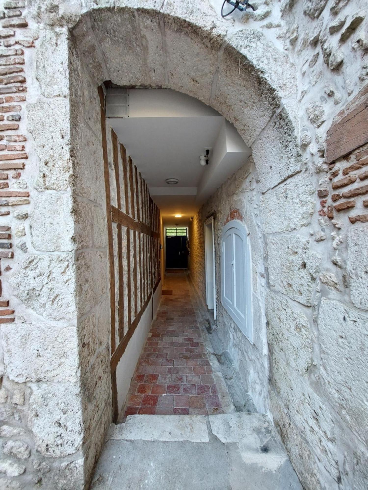 Appartements L'Hirondelle Beaugency Extérieur photo